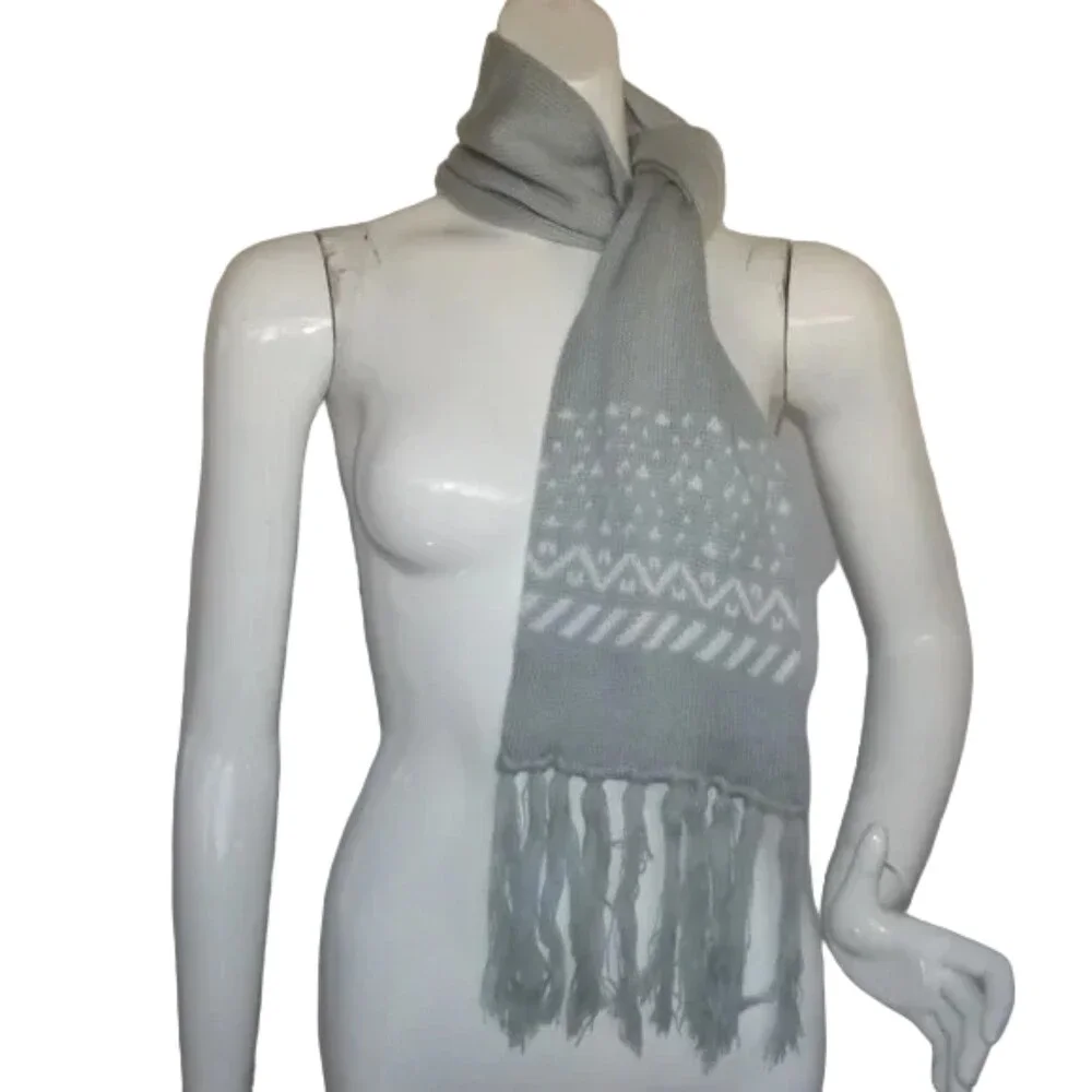 Knit Scarf, 7 x 55.5, Grey, White Pattern, Fringe ends, Acrylic, Mid weight
